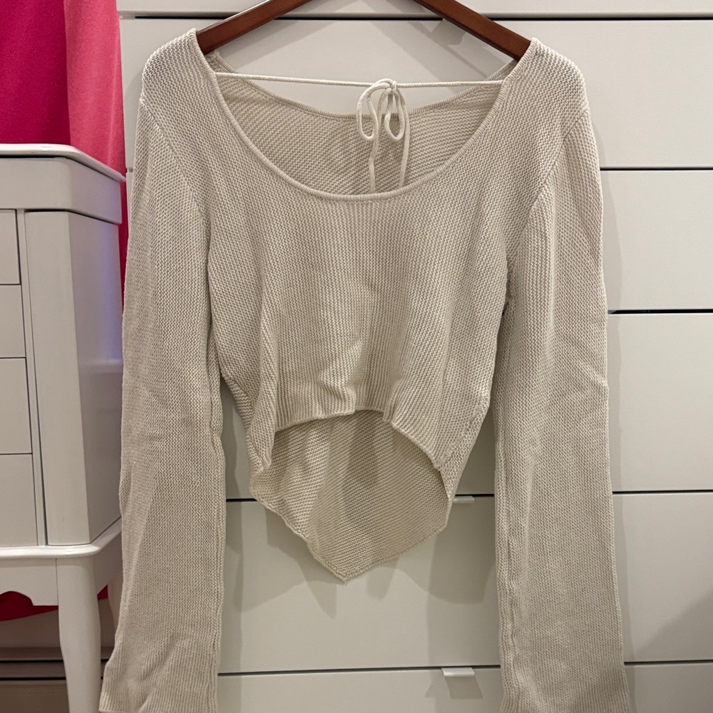 Le Lis Cream Sweater - Picture 2 of 2